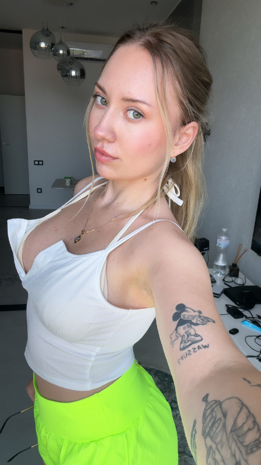 KateV in her underwear in Porto Alegre