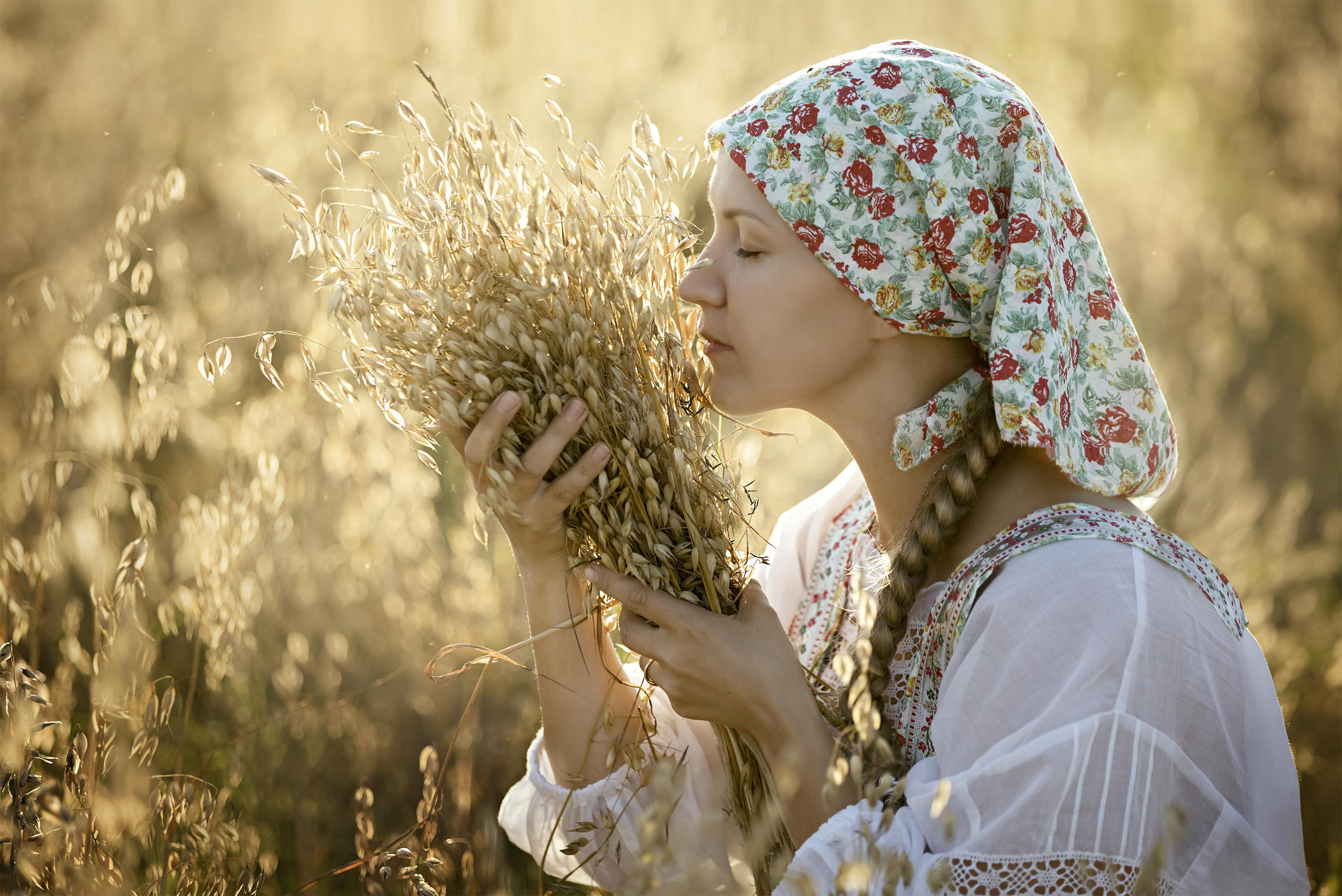 Photo Women in Slavic costumes in Porto Alegre